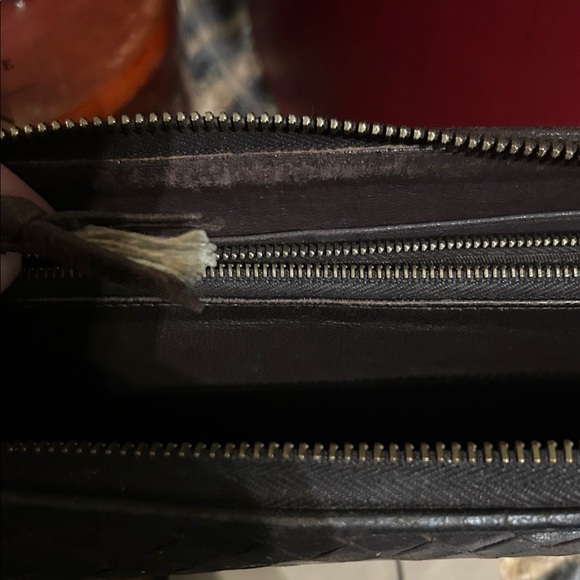 Bottega Veneta Dark Brown Woven Wallet - Picture 11 of 11